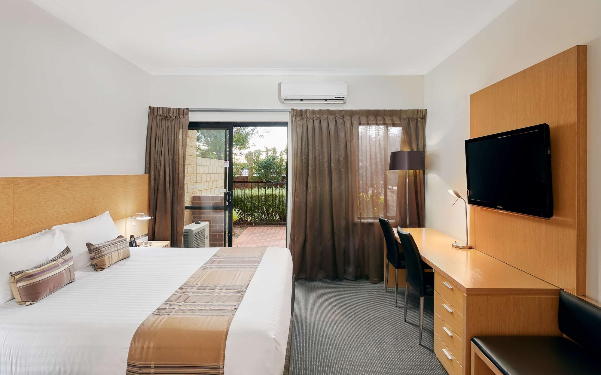 Country Comfort Perth Exterior photo