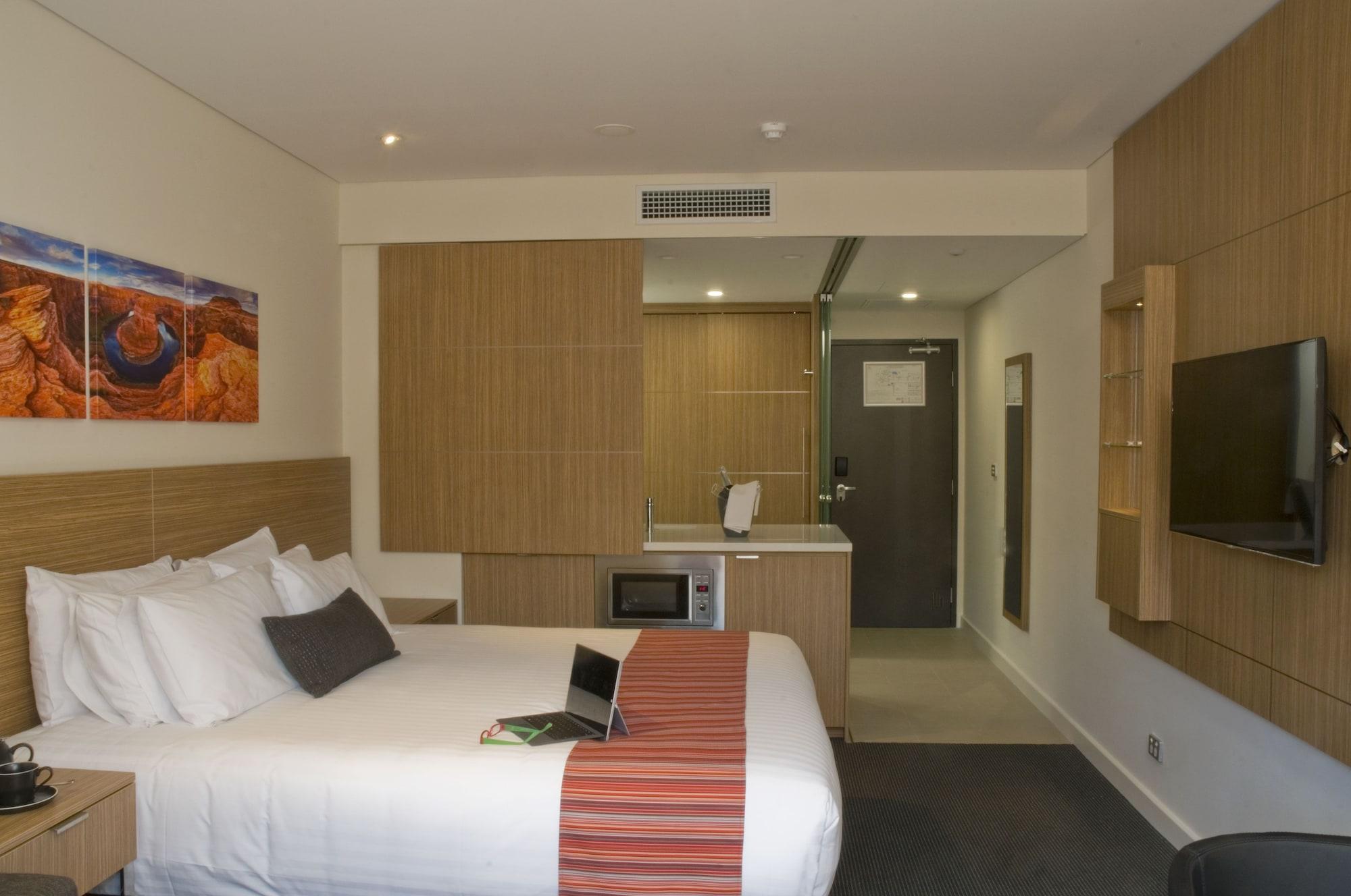 Country Comfort Perth Exterior photo