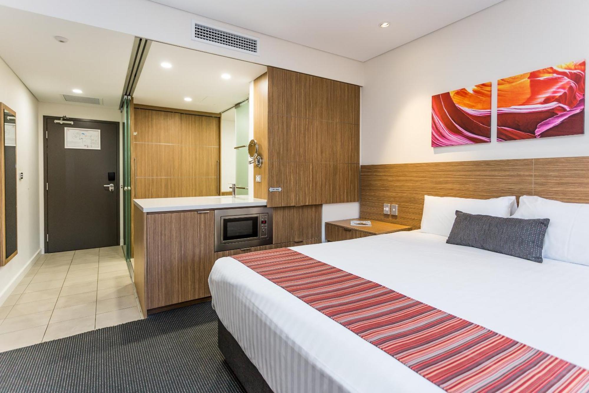 Country Comfort Perth Exterior photo